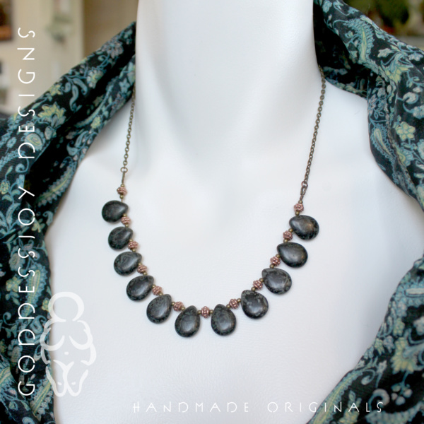 Bib Necklace - black